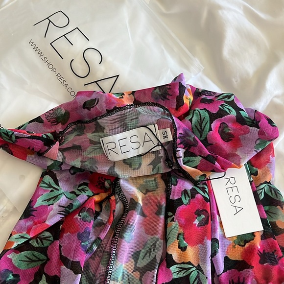 RESA Aliyah Mesh Top in Dahlia - Picture 6 of 7